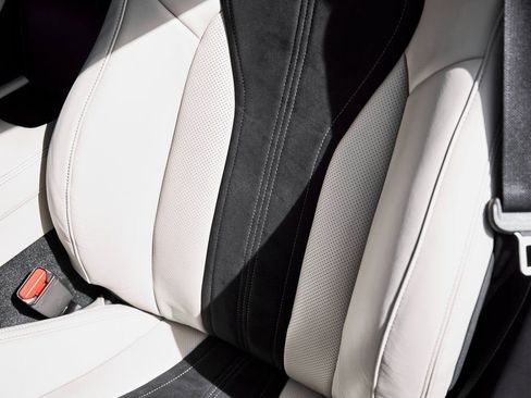 Used 2017 Acura NSX image 44