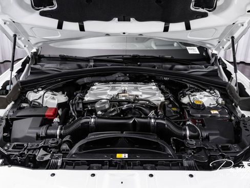 Used 2024 Jaguar F-PACE SVR image 6