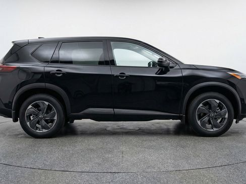 Used 2025 Nissan Rogue SV AWD/4WD image 11