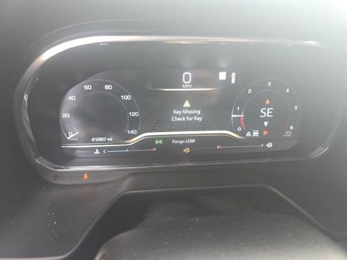 Used 2022 GMC Yukon SLE AWD/4WD image 4