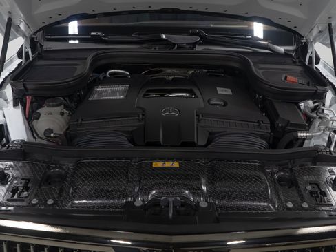 Used 2026 Mercedes-Benz Maybach GLS 600 4MATIC image 96