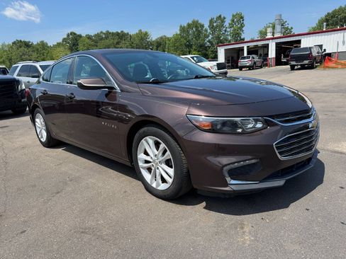 Used 2016 Chevrolet Malibu LT FWD image 7