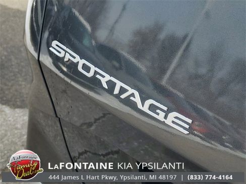 Used 2023 Kia Sportage SX image 9