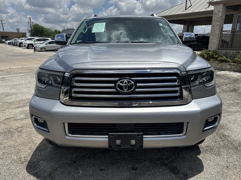Used 2018 Toyota Sequoia Platinum AWD/4WD image 8