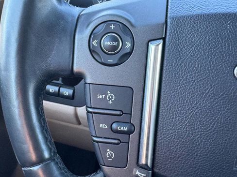 Used 2016 Land Rover LR4 HSE Silver Edition image 21