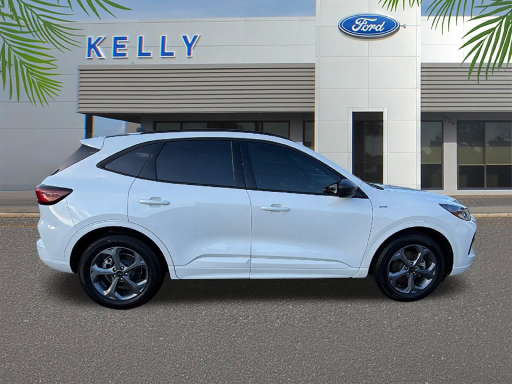 Certified 2024 Ford Escape ST-Line FWD image 6