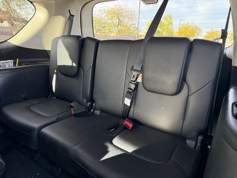 Used 2024 Nissan Armada Platinum w/ Captain's Chairs Package image 9