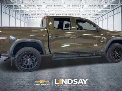 Used 2023 Chevrolet Colorado Trail Boss w/ LPO, Flex Utility Package image 2