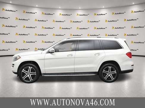 Used 2016 Mercedes-Benz GL 450 4MATIC w/ Premium I Package image 3