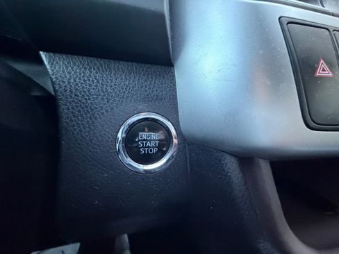 Used 2015 Toyota Highlander Limited image 30