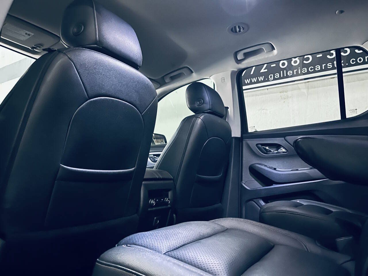 Used 2019 Chevrolet Traverse LT FWD image 18