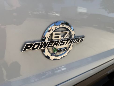 Used 2011 Ford F350 Lariat w/ Lariat Ultimate Pkg image 11