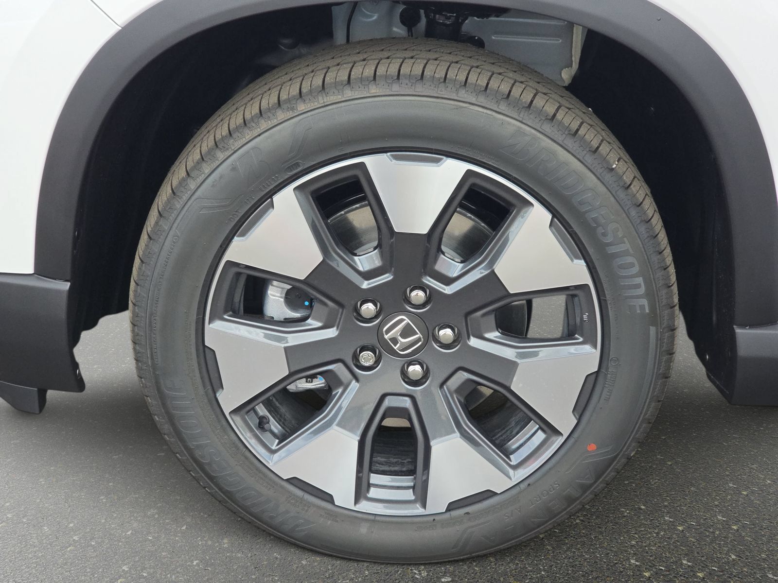 New 2026 Honda Pilot Touring image 32