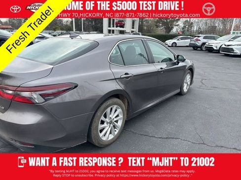 Used 2024 Toyota Camry LE w/ Convenience Package image 5