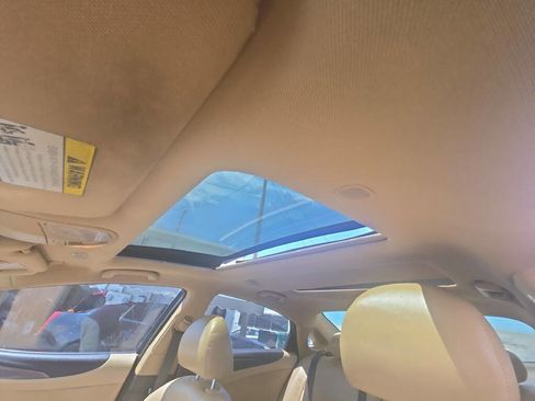 Used 2012 Hyundai Sonata Hybrid w/ Ultimate Pkg image 12