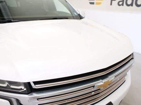 Used 2021 Chevrolet Tahoe High Country w/ Premium Package AWD/4WD image 12