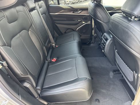 New 2026 Jeep Grand Cherokee Limited Reserve image 18