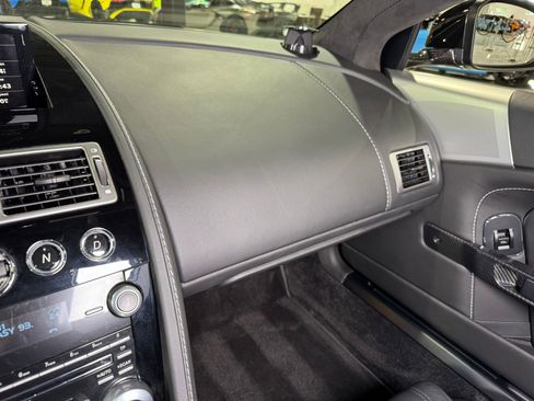 Used 2012 Aston Martin DBS Volante image 34