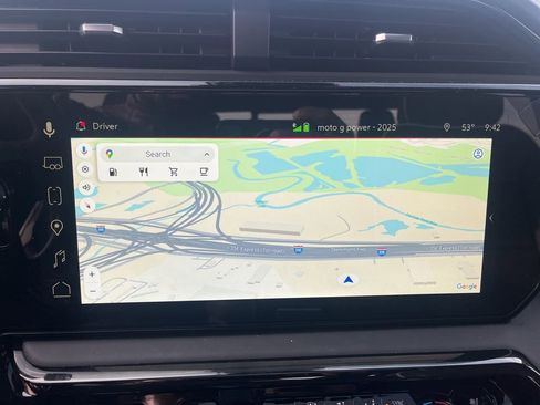 Used 2026 GMC Sierra 2500 AT4X image 25