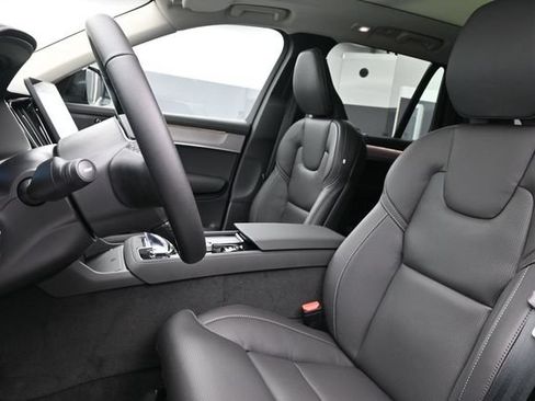 New 2026 Volvo XC90 T8 Ultra w/ Protection Package Premier AWD/4WD image 10