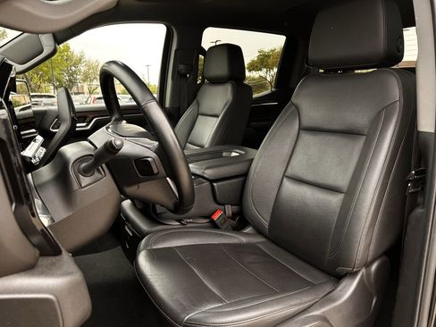 Used 2025 GMC Sierra 1500 SLT image 25