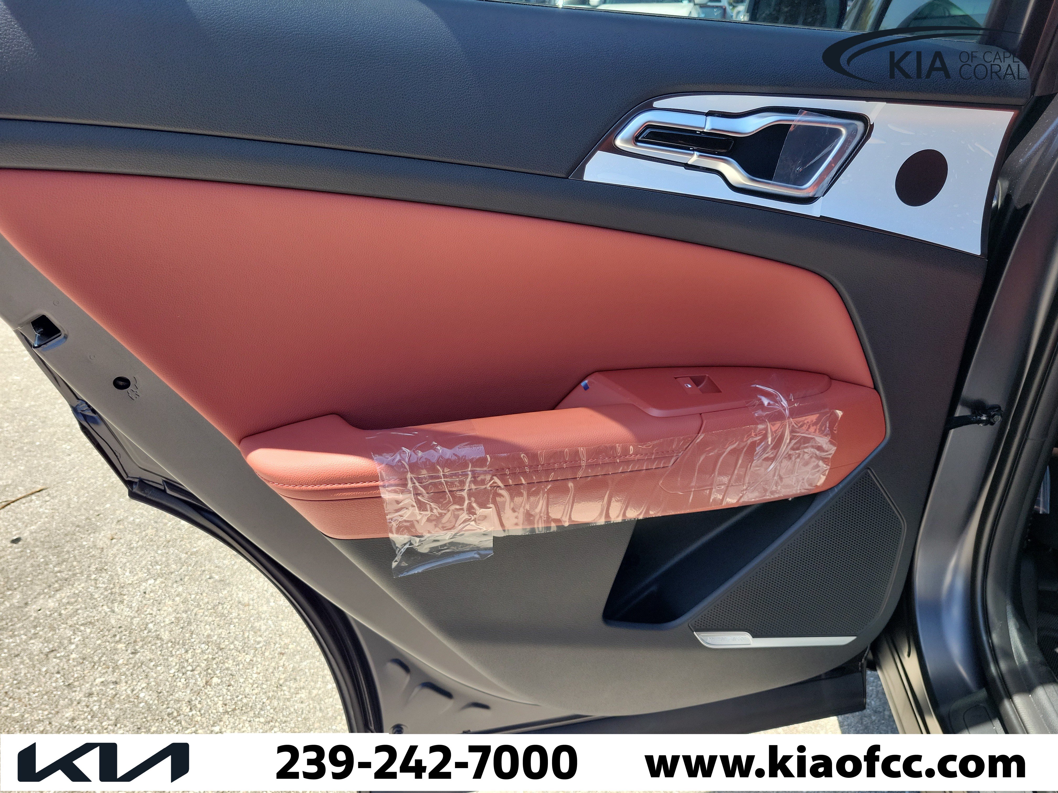 New 2026 Kia Sportage SX FWD image 13