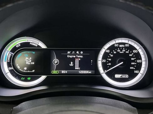 Used 2017 Kia Niro EX FWD image 33