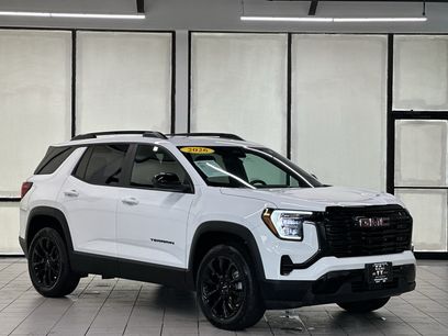 Used 2026 GMC Terrain Elevation w/ Elevation Premium Package