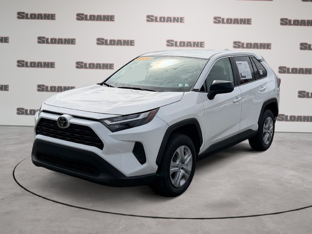 Used 2025 Toyota RAV4 LE AWD/4WD image 1
