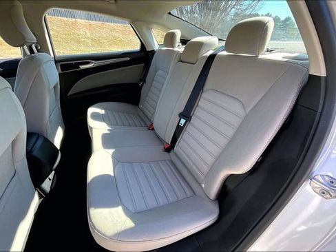 Used 2018 Ford Fusion S image 19