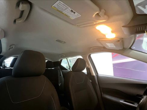 Used 2022 Nissan Kicks S image 28