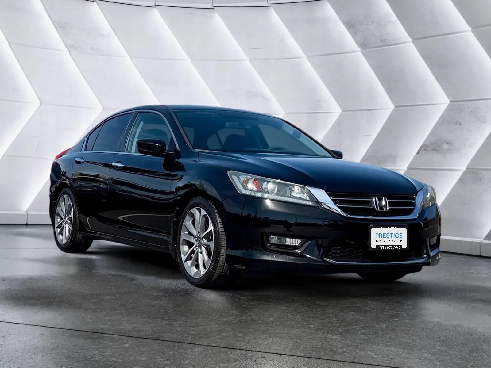 Used 2015 Honda Accord Sport image 3