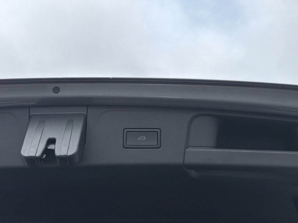 New 2025 Volkswagen Atlas SEL AWD/4WD image 16