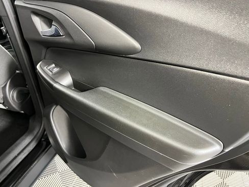 Used 2025 Chevrolet TrailBlazer LT image 29