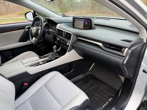 Used 2019 Lexus RX 350 AWD w/ Navigation Package image 27