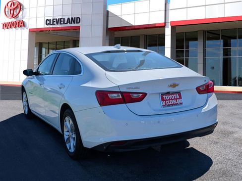 Used 2024 Chevrolet Malibu LT image 4
