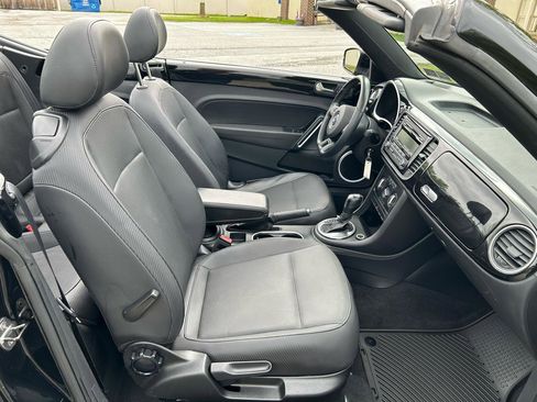 Used 2014 Volkswagen Beetle 2.5 FWD image 18