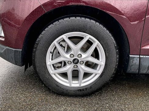 Used 2024 Ford Edge SEL w/ Convenience Package image 7