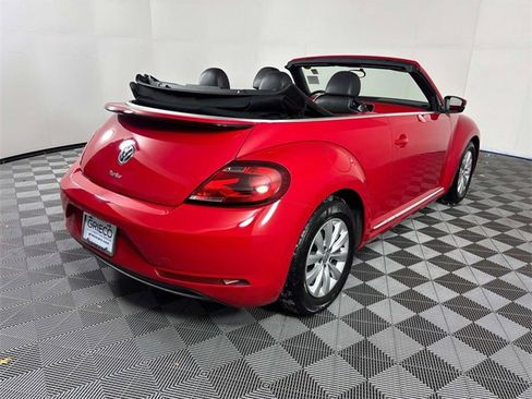 Used 2018 Volkswagen Beetle 2.0T S image 8