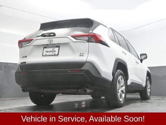 Used 2021 Toyota RAV4 LE AWD/4WD image 36