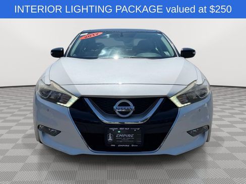 Used 2017 Nissan Maxima 3.5 SL w/ Interior Lighting Package FWD image 2