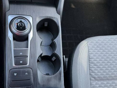 Used 2022 Ford Escape SE w/ Convenience Package FWD image 26