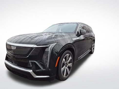 Used 2025 Cadillac Escalade IQ Luxury 1 w/ Smart Trailering package image 13