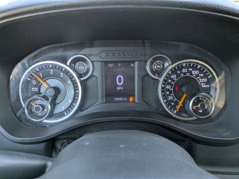 Used 2021 RAM 1500 Big Horn image 27