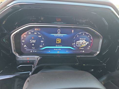 New 2026 Chevrolet Silverado 3500 LTZ w/ LTZ Premium Package image 32