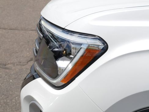 Certified 2026 Volkswagen Atlas Peak Edition AWD/4WD image 16