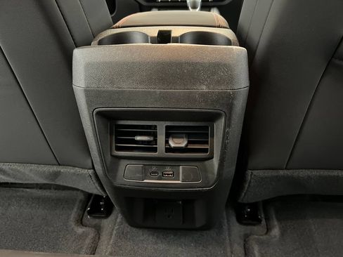 Used 2026 Chevrolet Colorado Z71 AWD/4WD image 26