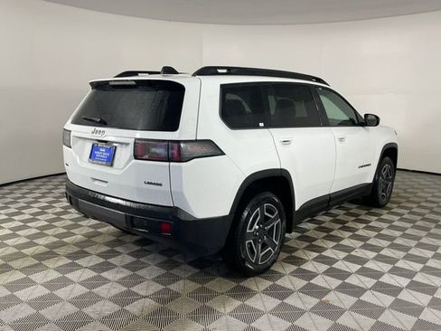 New 2026 Jeep Cherokee Laredo image 7