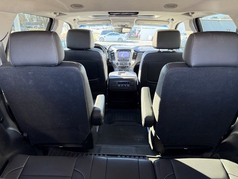 Used 2019 GMC Yukon SLT w/ Premium Edition image 17
