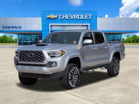 Used 2022 Toyota Tacoma TRD Sport AWD/4WD image 2